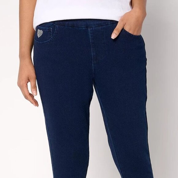 Quacker Factory DreamJeannes Flat Waistband Crop Pants Med Short - Picture 3 of 5